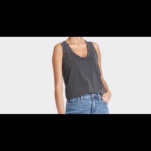 Universal Thread tank top